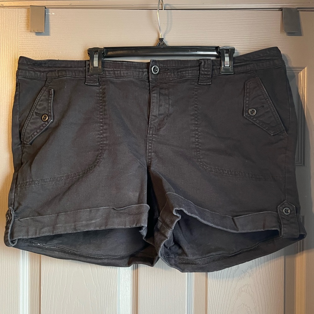 Torrid Women's Cargo Shorts in Black
